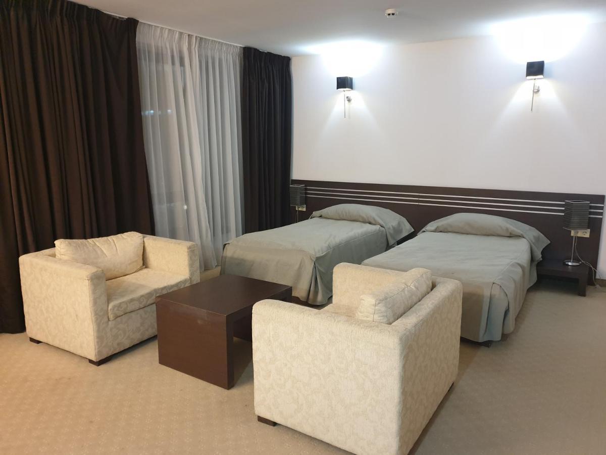 Hotel Presidivm Palace 洛维奇 外观 照片