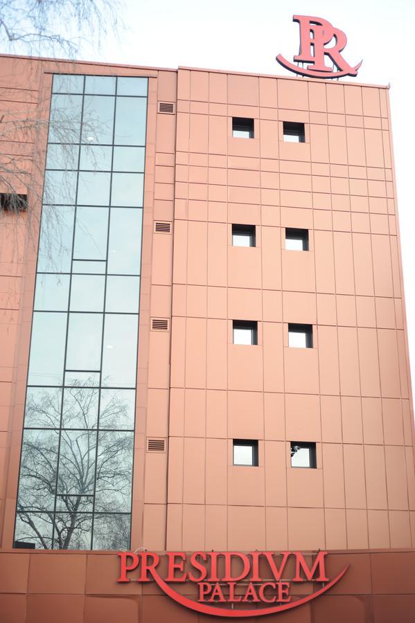 Hotel Presidivm Palace 洛维奇 外观 照片