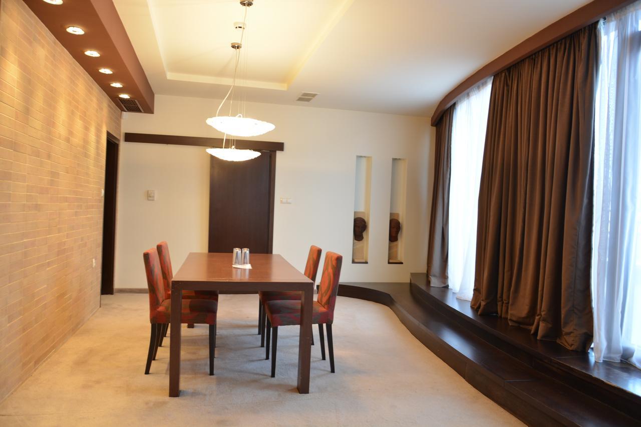 Hotel Presidivm Palace 洛维奇 外观 照片