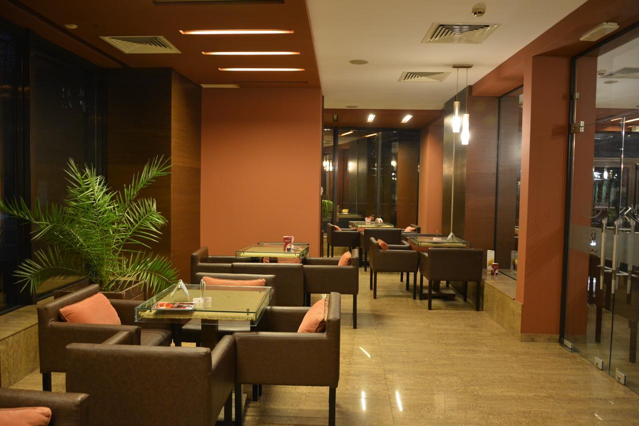 Hotel Presidivm Palace 洛维奇 外观 照片