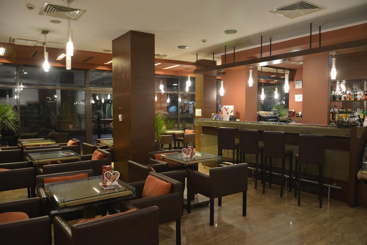 Hotel Presidivm Palace 洛维奇 外观 照片
